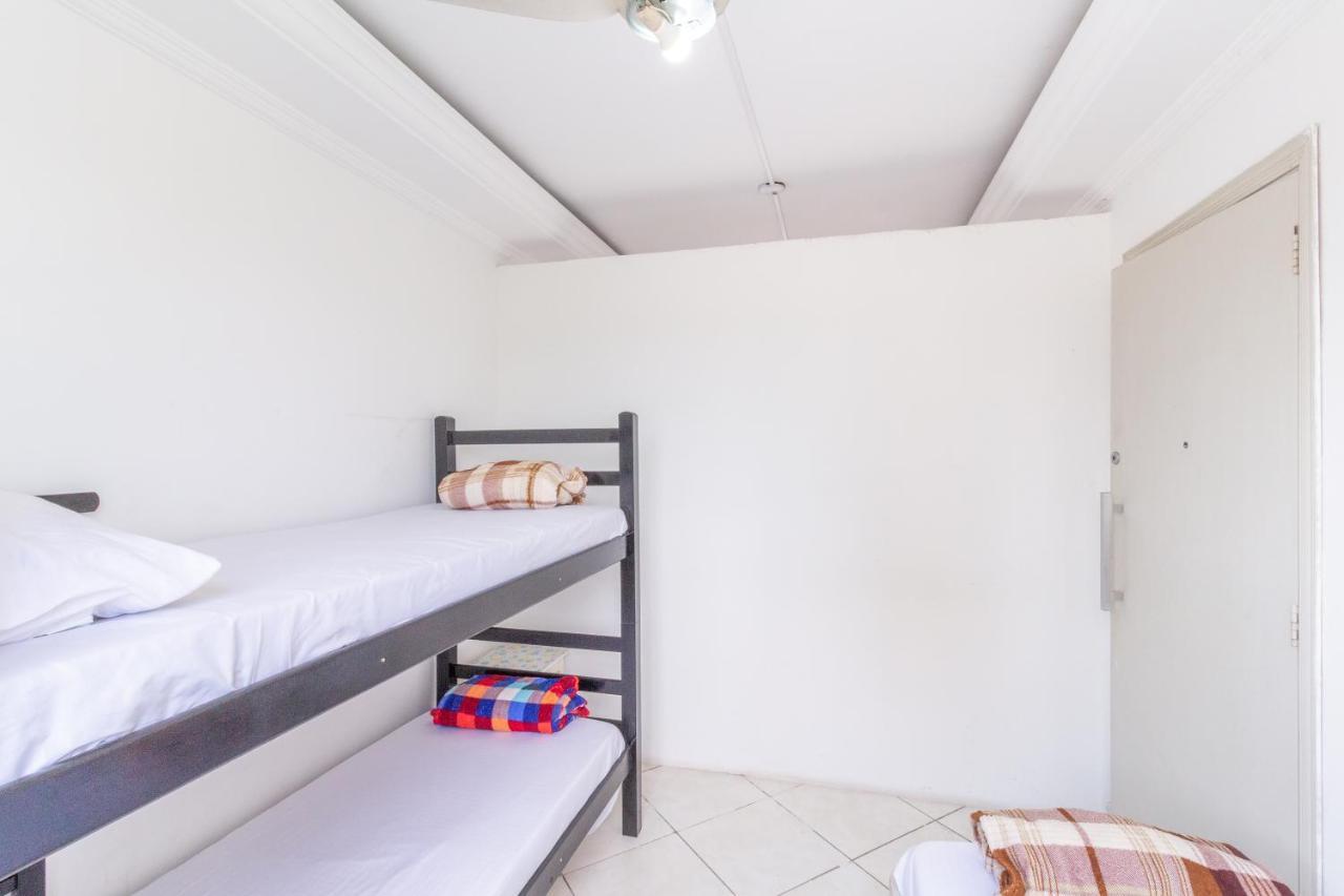 Le Monde Hostel Guaruja Luaran gambar