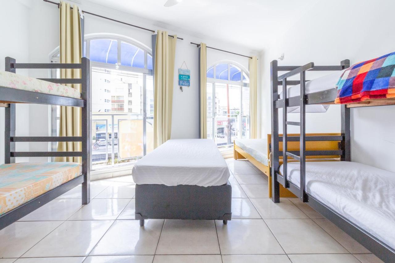 Le Monde Hostel Guaruja Luaran gambar